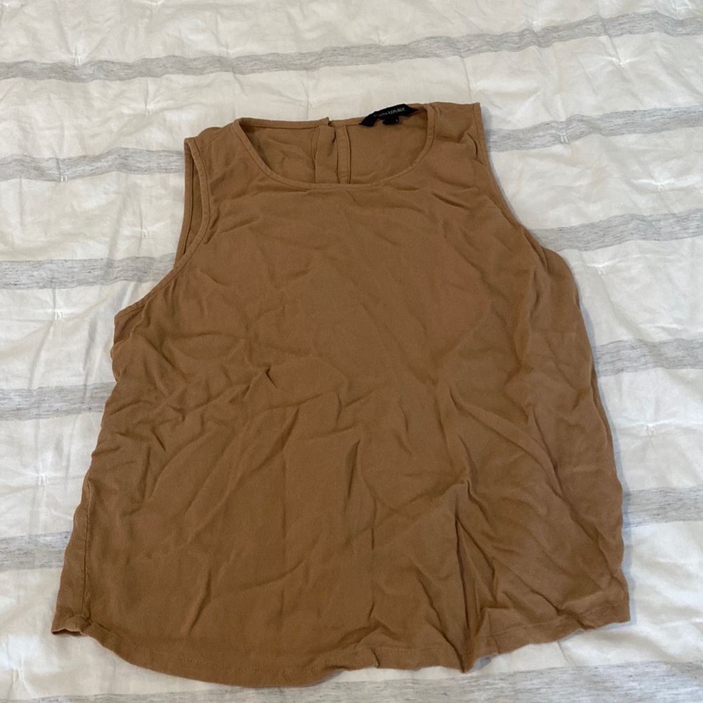 Banana Republic linen cropped top